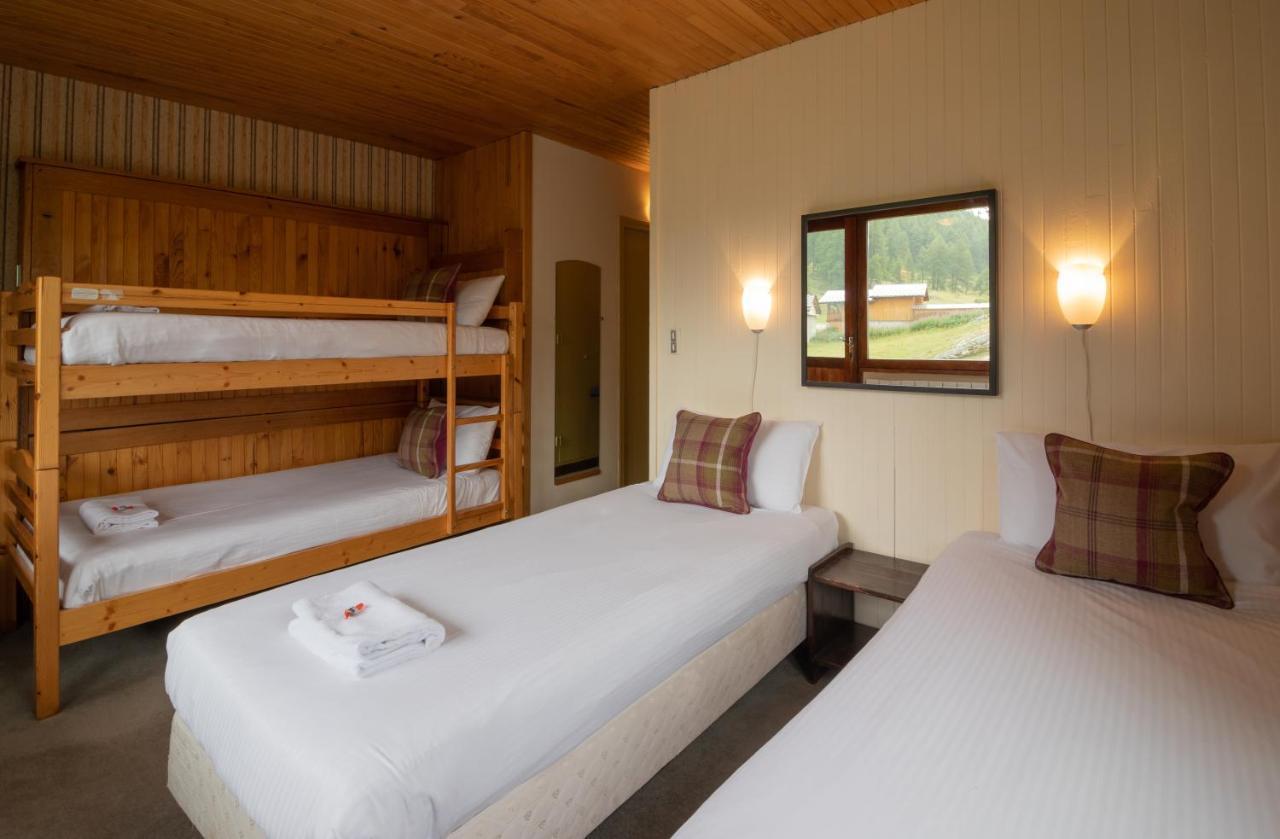 Bed and Breakfast Chalet Les Melezes Тінь Екстер'єр фото